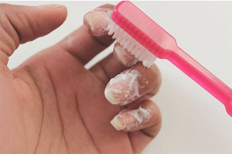 toothpaste-for-nails